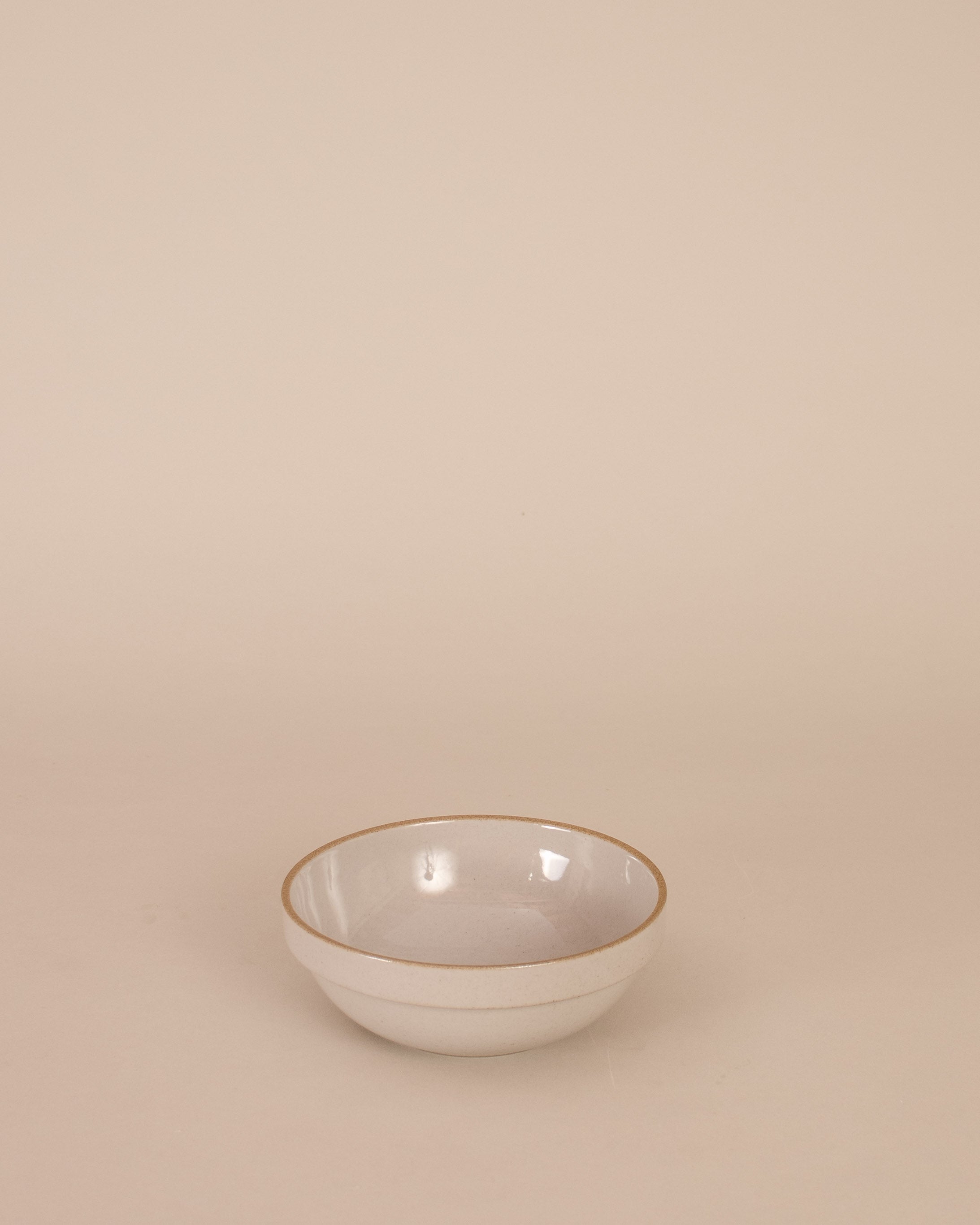 Hasami 5 5/8-inch Round Bowl in Gloss Grey - GOOD FRIEND