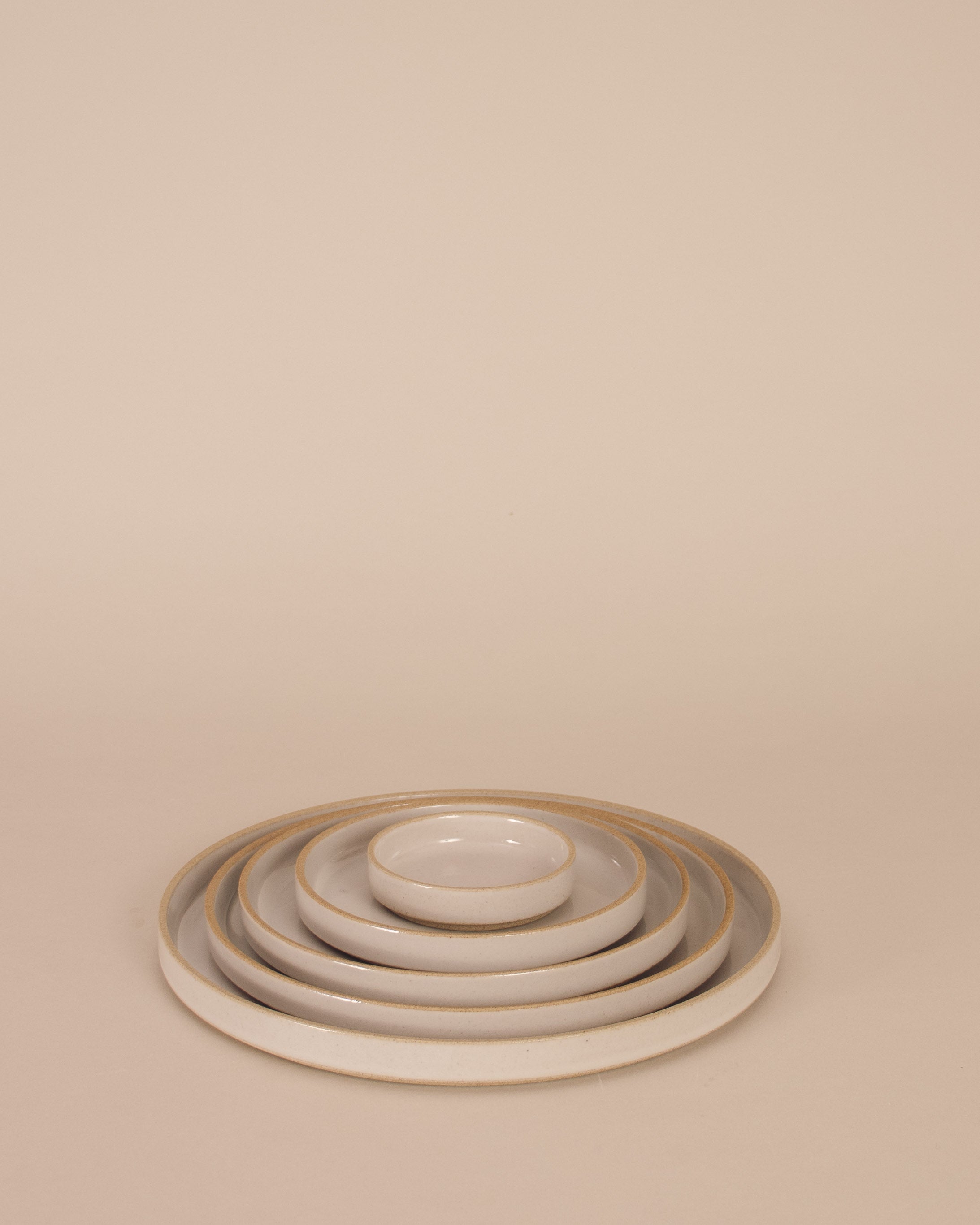 Hasami Plates in Gloss Grey - GOOD FRIEND