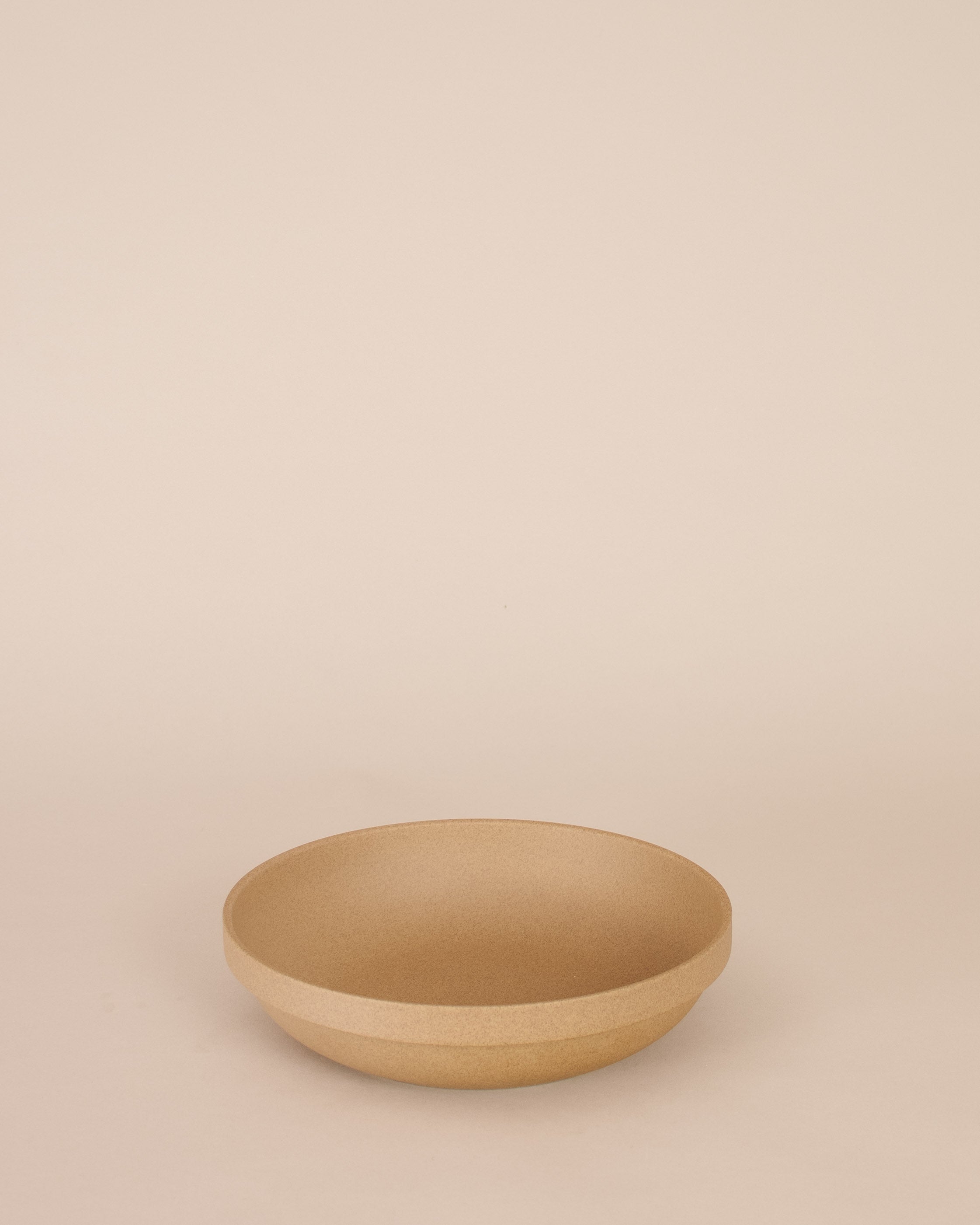 Hasami 8 5/8-inch Round Bowl in Natural - GOOD FRIEND