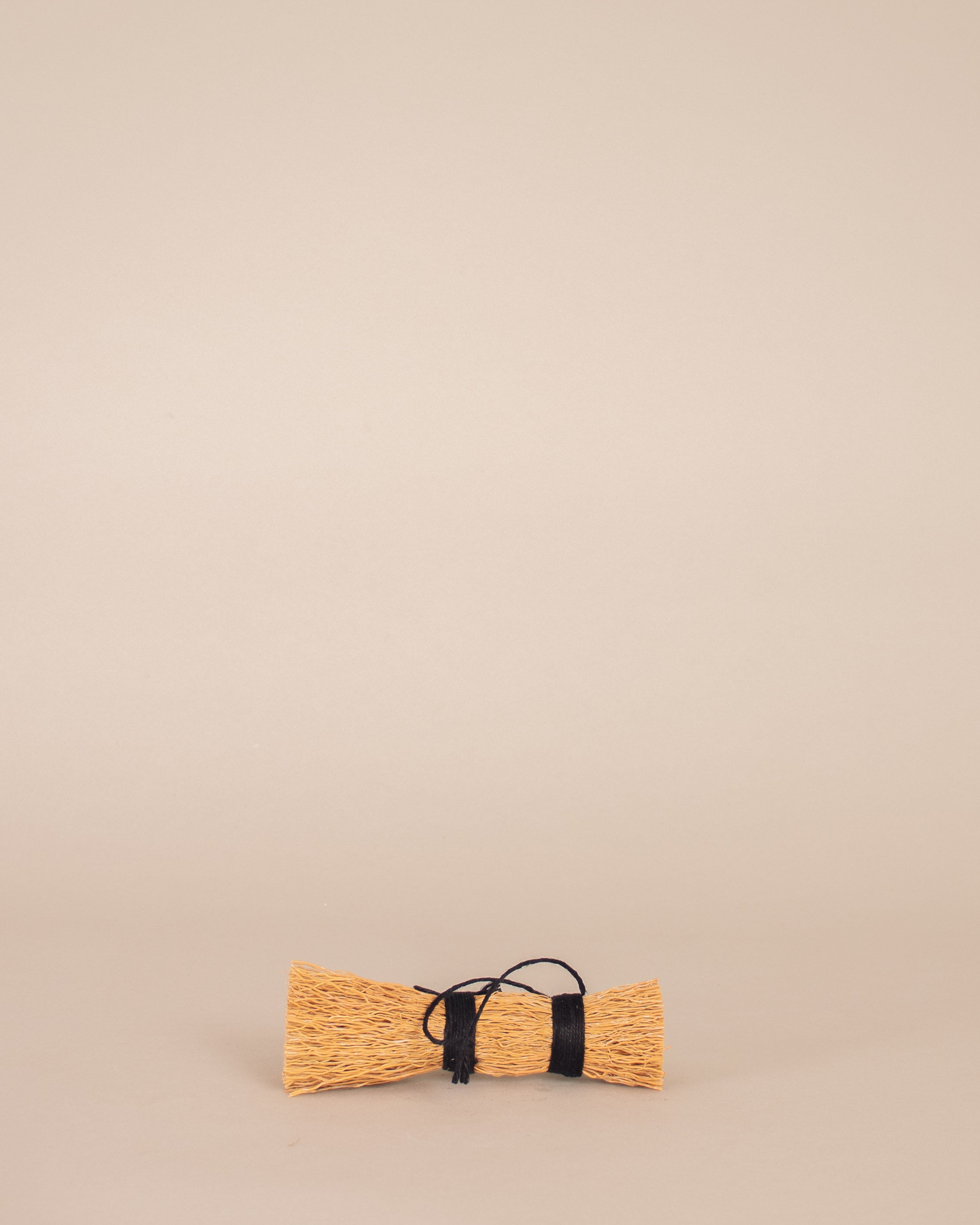 Cereal Root Whisk Brush - GOOD FRIEND