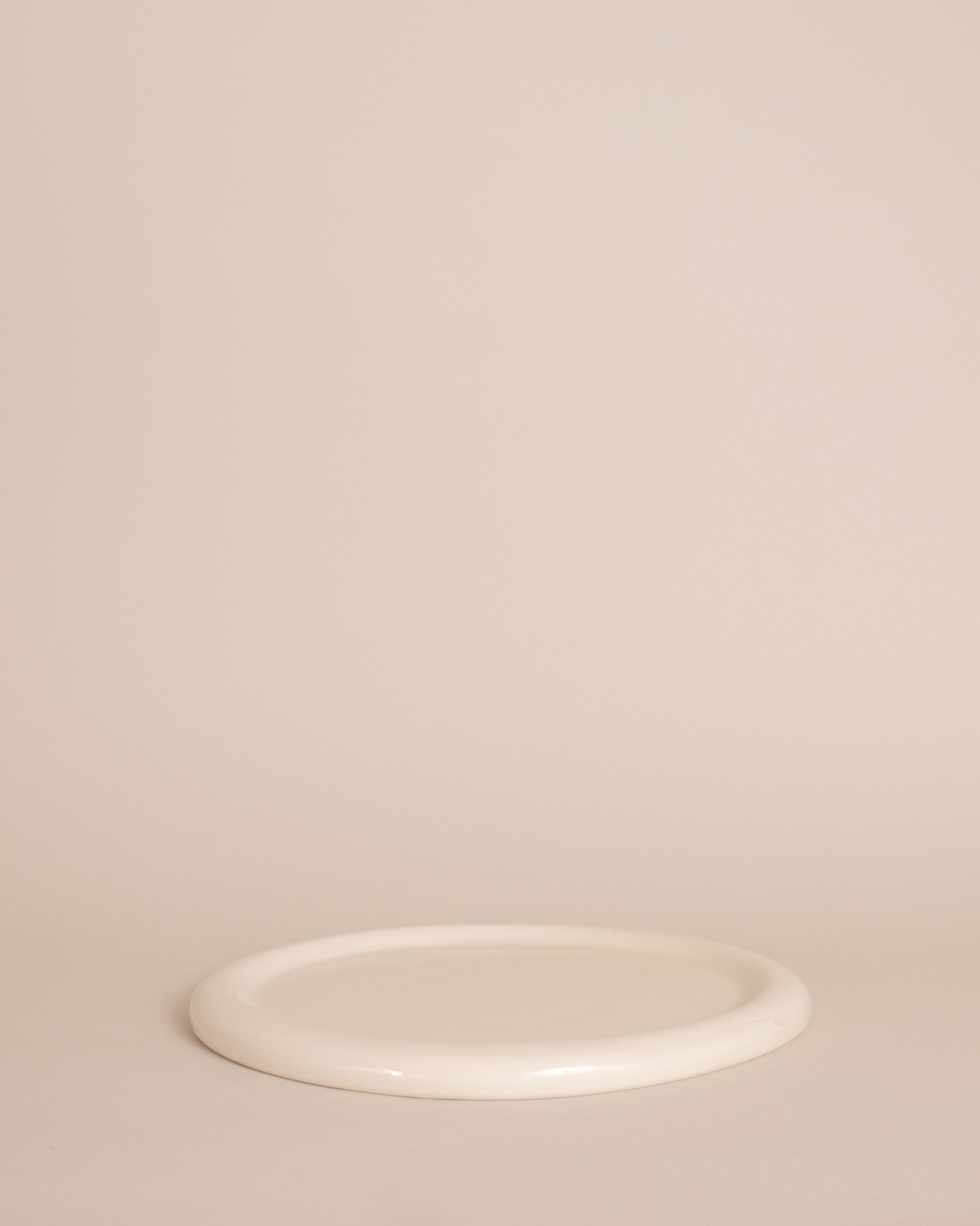 Dinner Plate in Marshmallow - GOOD FRIEND