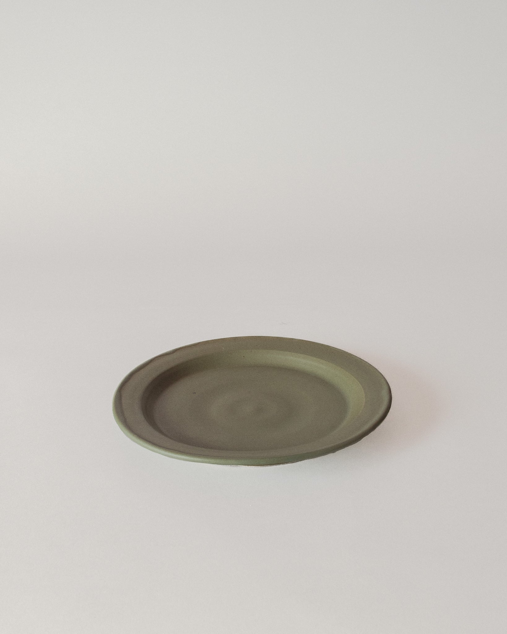 Rimmed Side Plate in Grass Green