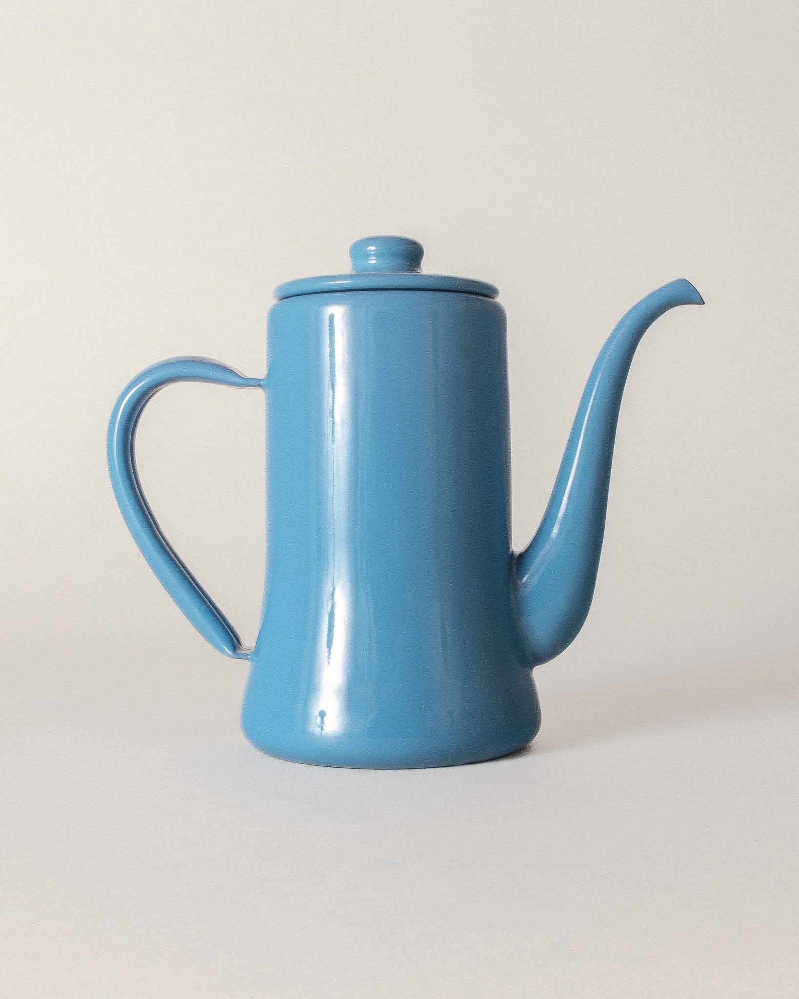 Tsukiusagi Blue Slim Teapot