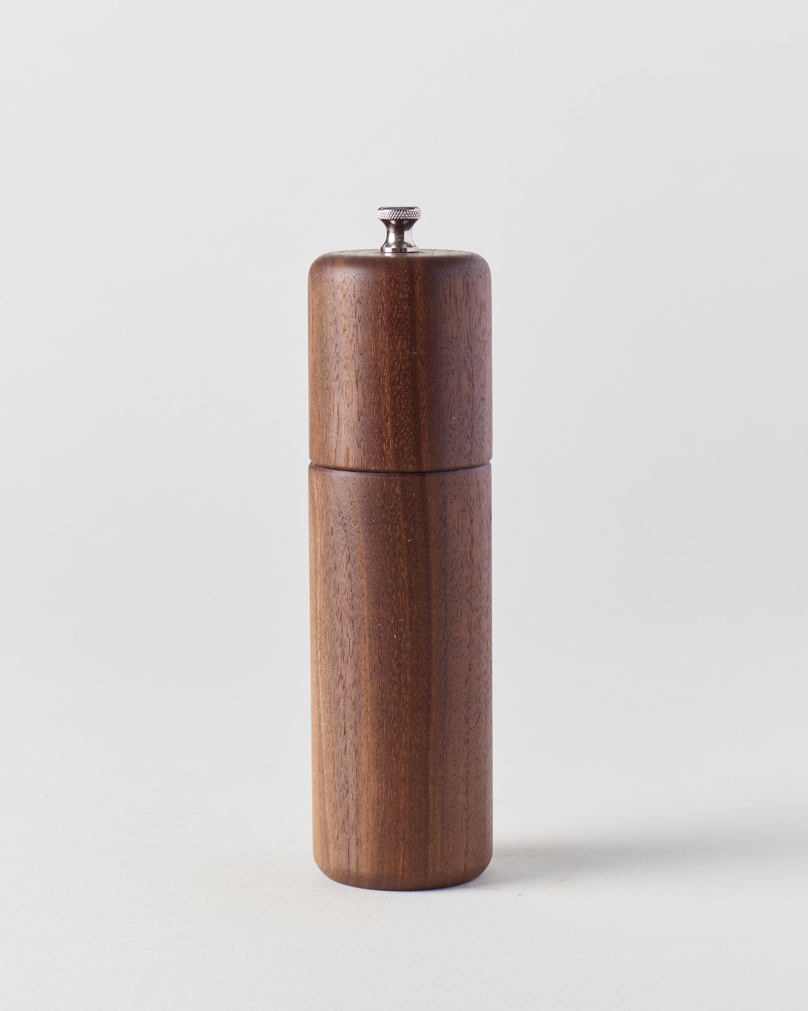 Salt and Pepper Mills in Walnut - GOOD FRIEND