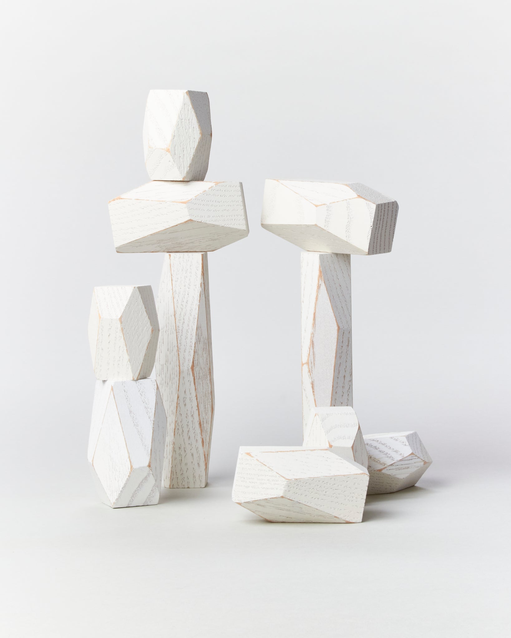 Balancing Blocks in White - GOOD FRIEND