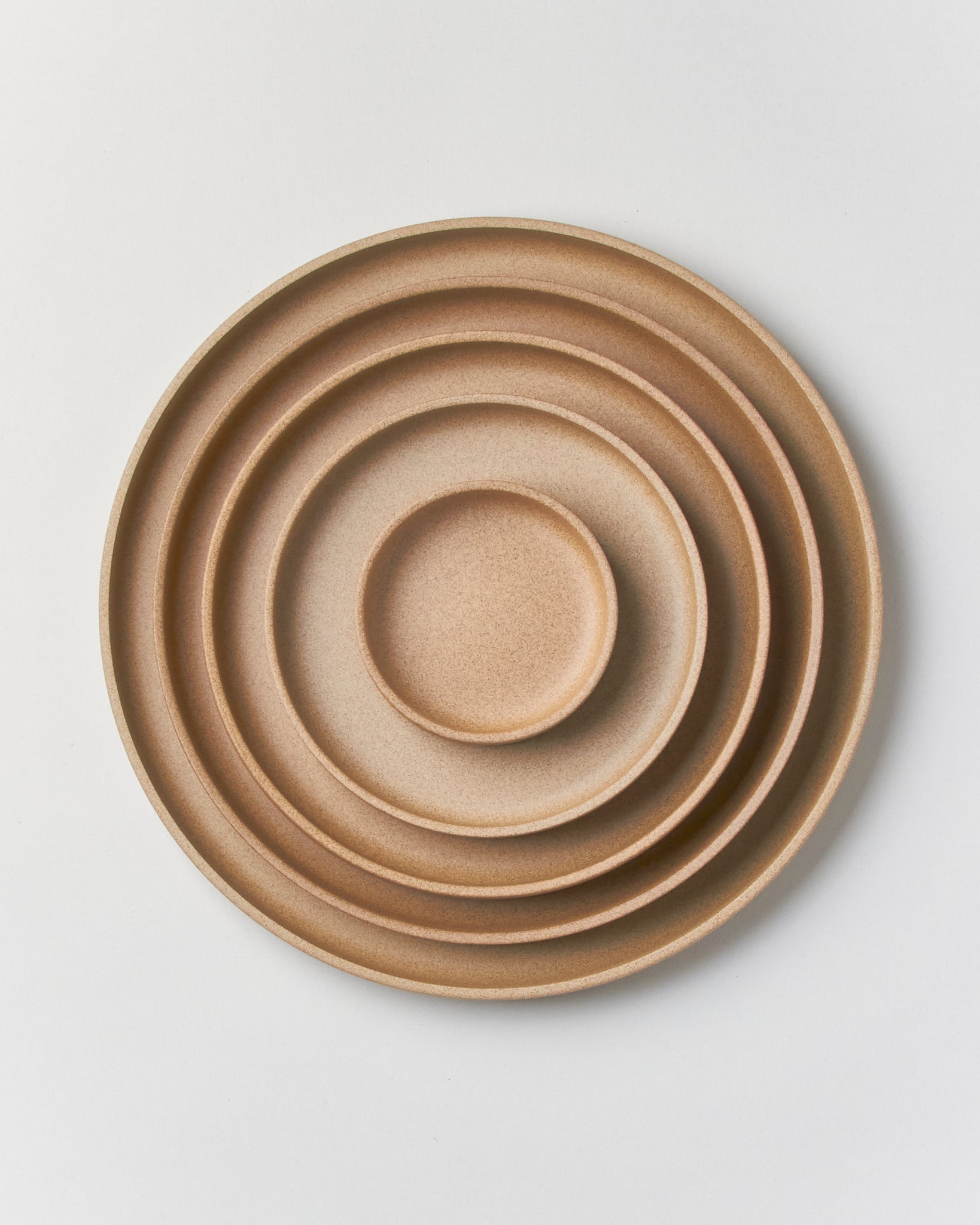 Hasami Plates in Natural - GOOD FRIEND