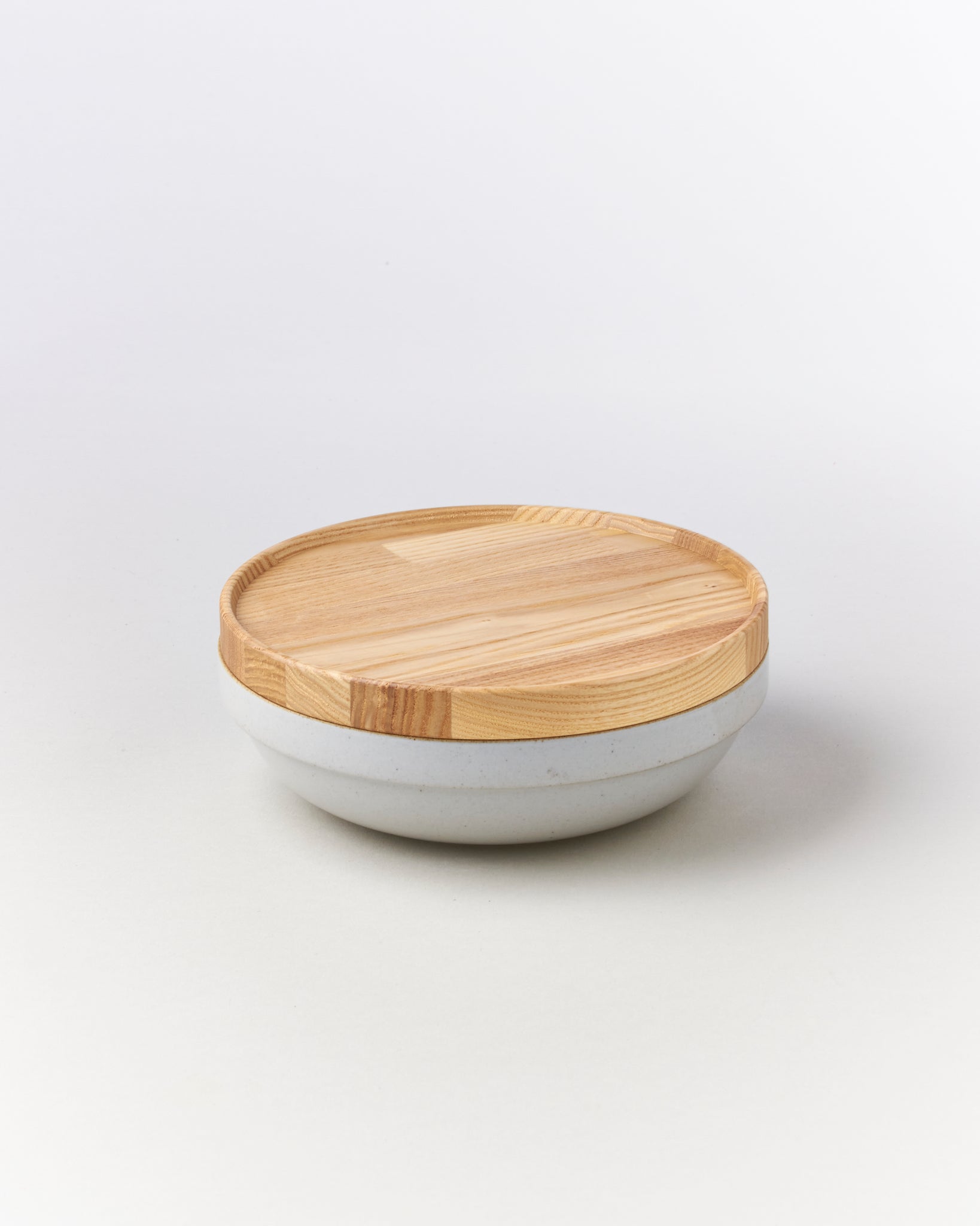 Hasami 7 3/8-inch Round Bowl in Gloss Grey - GOOD FRIEND